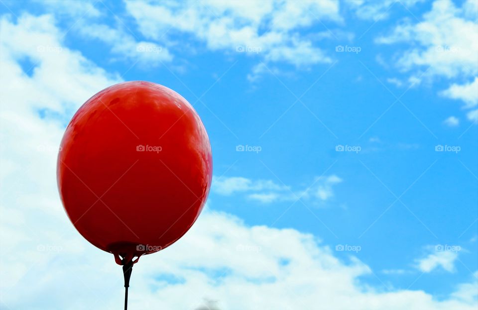 red balloon