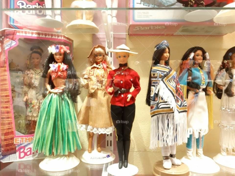 The magic world of dolls