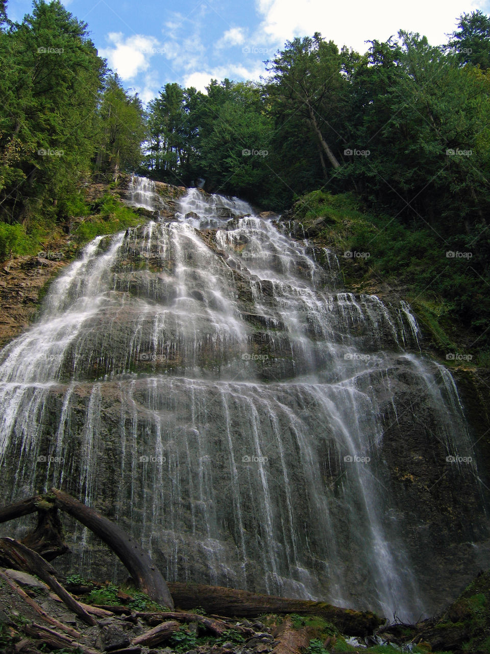 Bridal Falls waterfall, Bridal Falls Provintional park, British Columbia, Canada