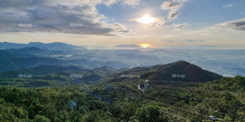 Golden bridge Sunrise, Bana Hills, Da Nang, Vietnam