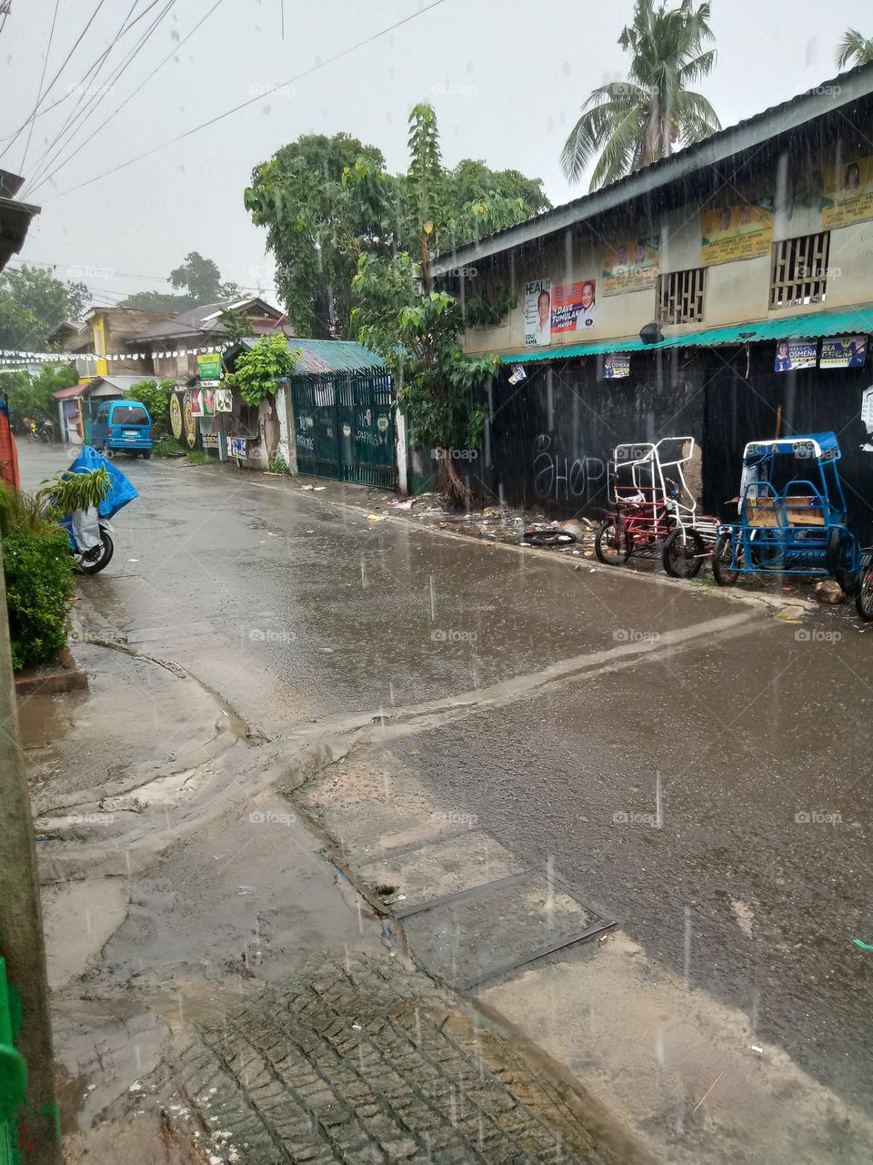 #RAIN RAIN 🌦️☔ GO AWAY, MAY COME ANOTHER DAY,, AS CHILDREN USED TO SING,,WHAT A WET DAY, IT SEEMS NO BODY IS ON THE STREET,,