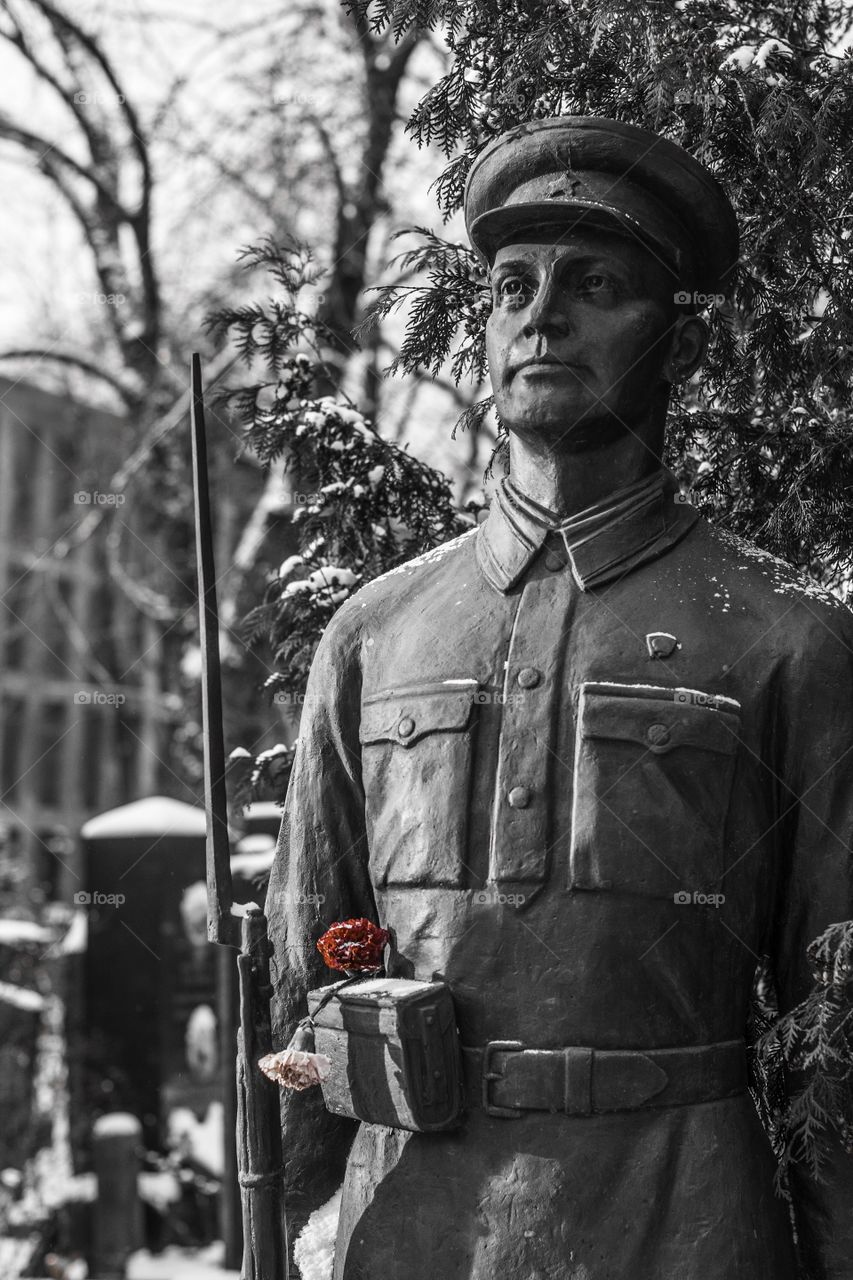 Statue of a soldier 
