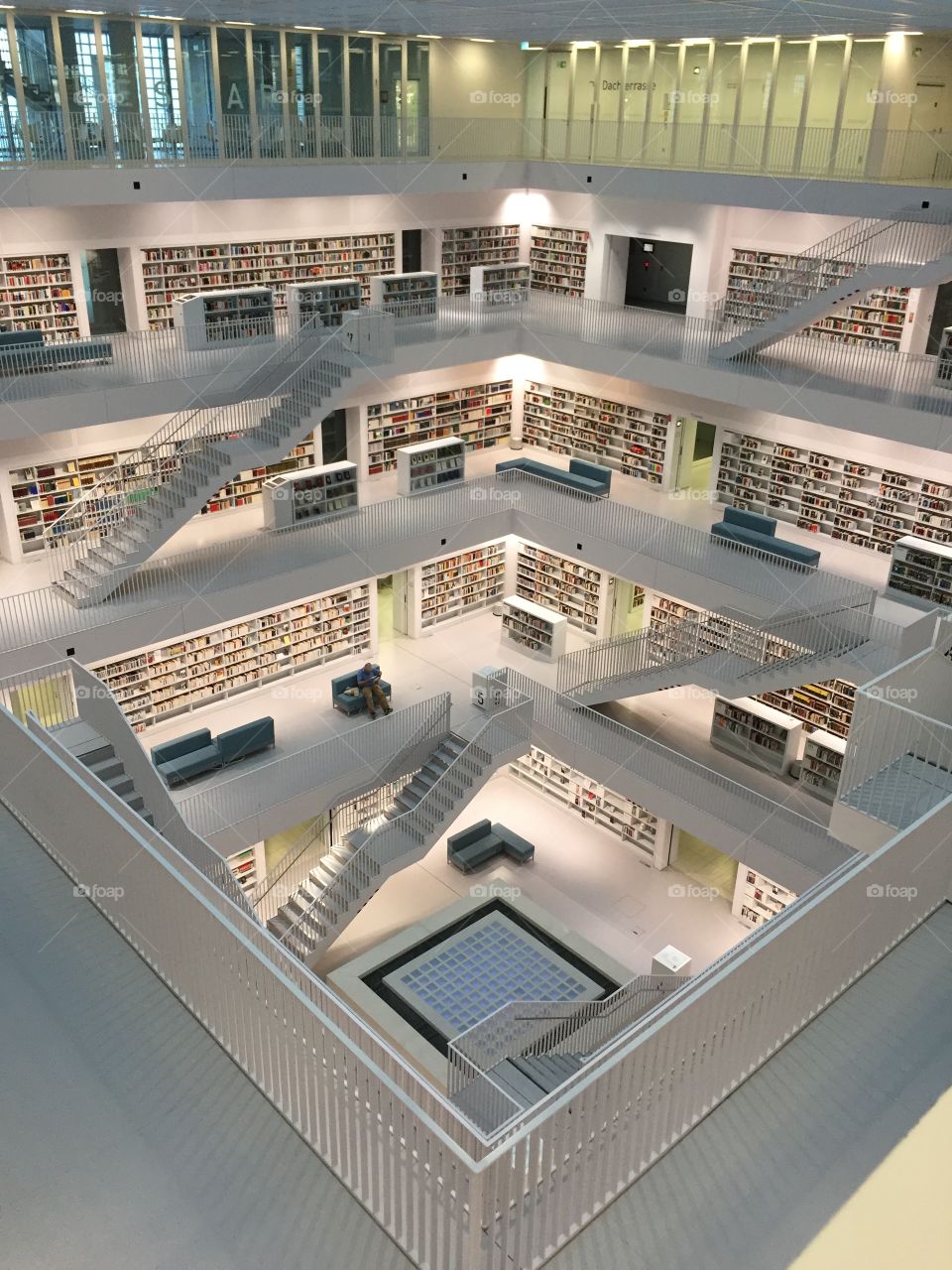 Stuttgat library