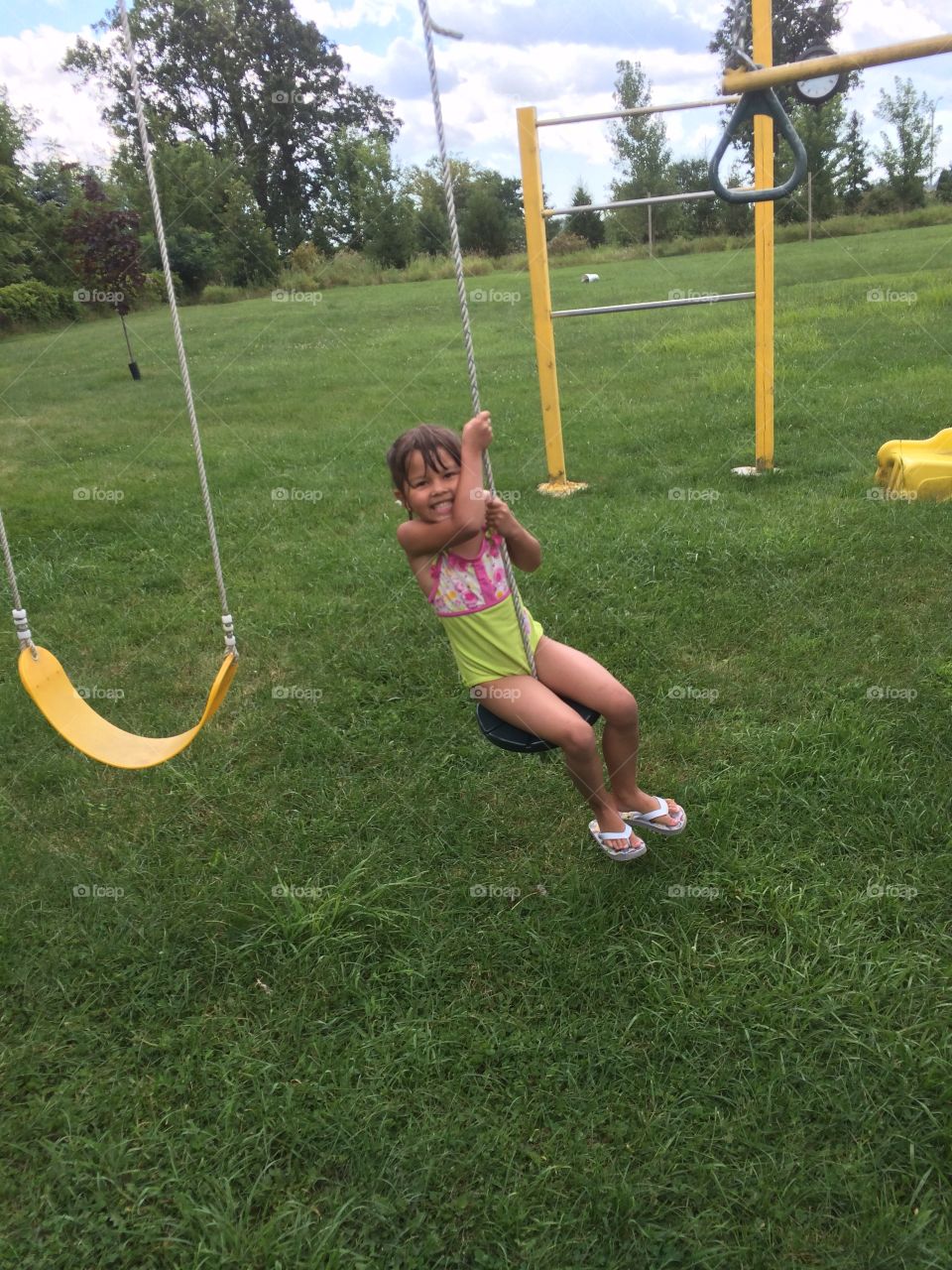 Summer swinging 