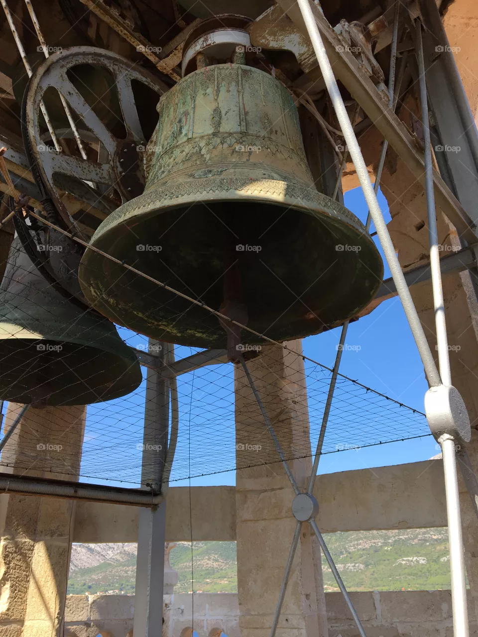 Bell
