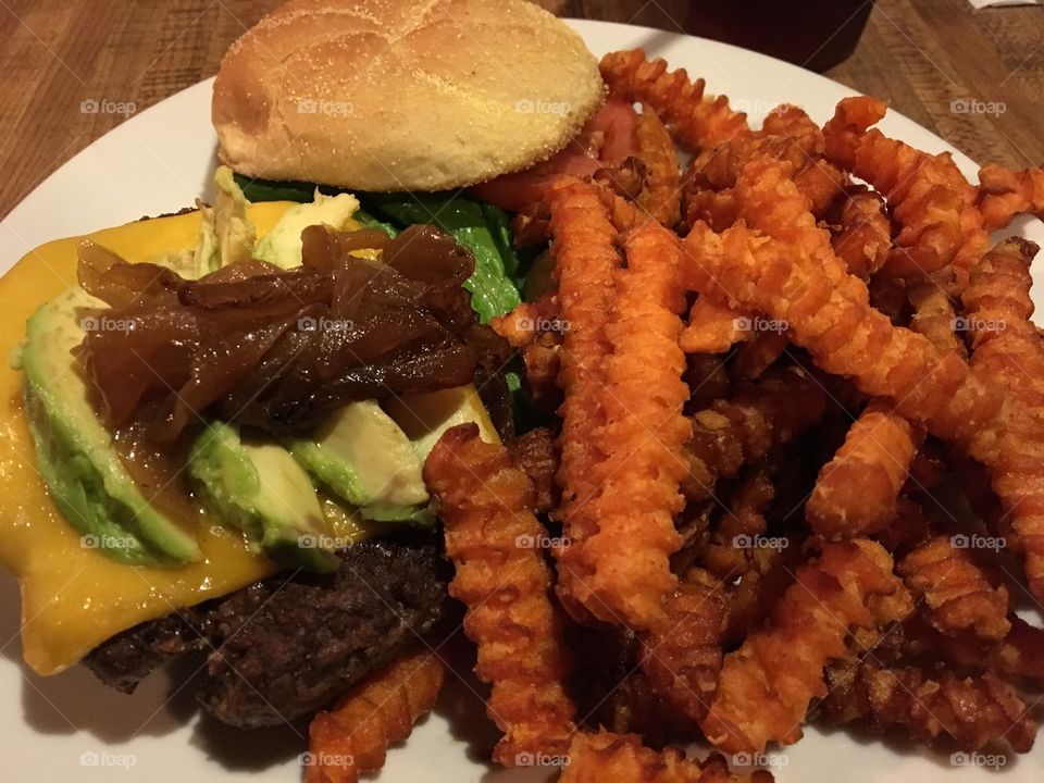 Cheeseburger and Sweet Potato Fries 