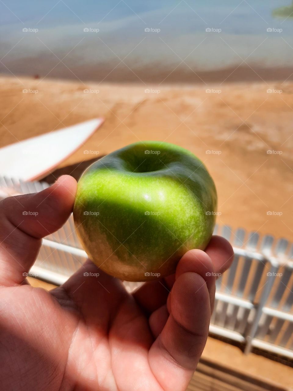 apple