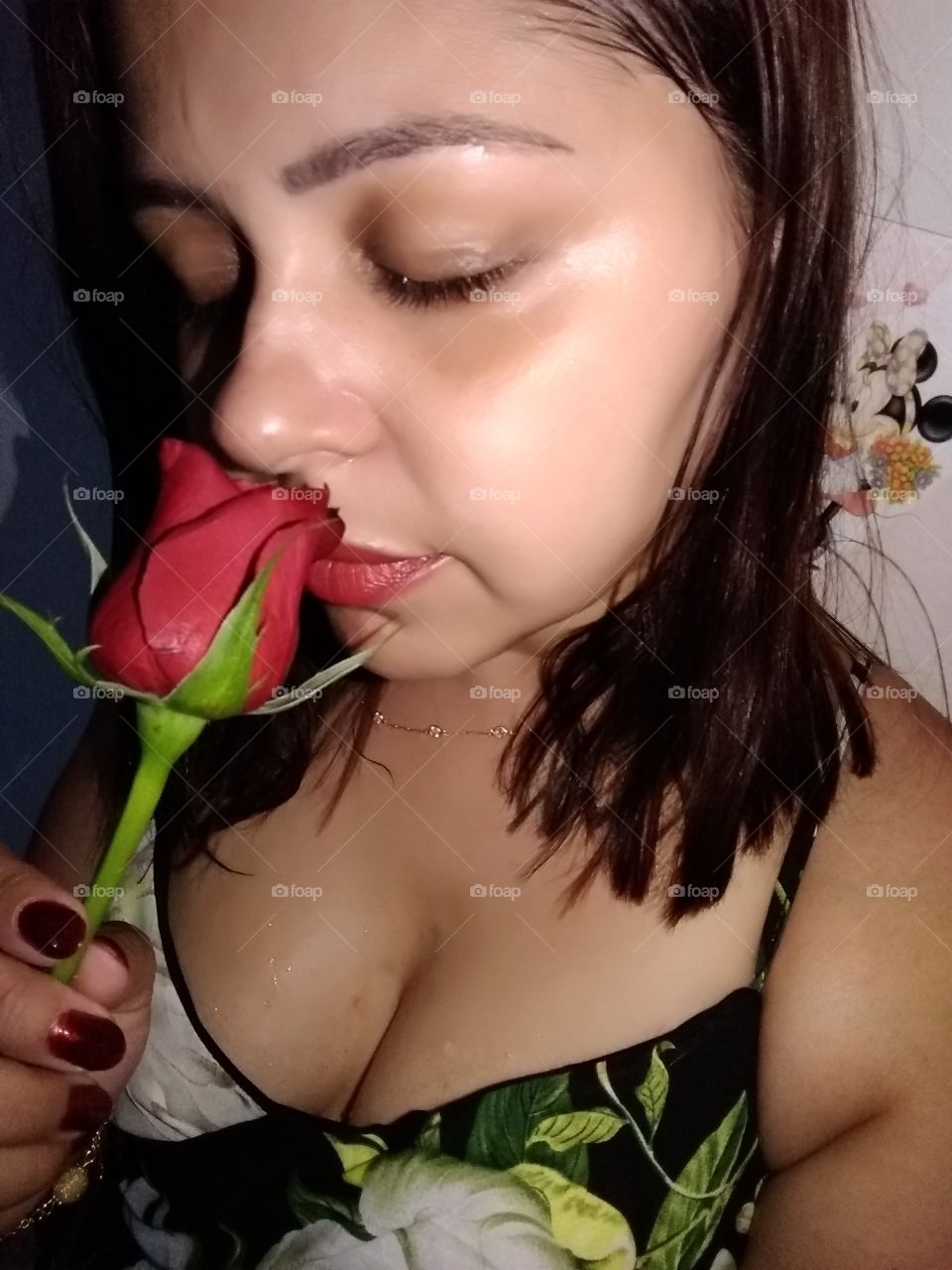 In love. Rose. Smell. Skin. Face. Woman. Girl. Lips. Flowers.