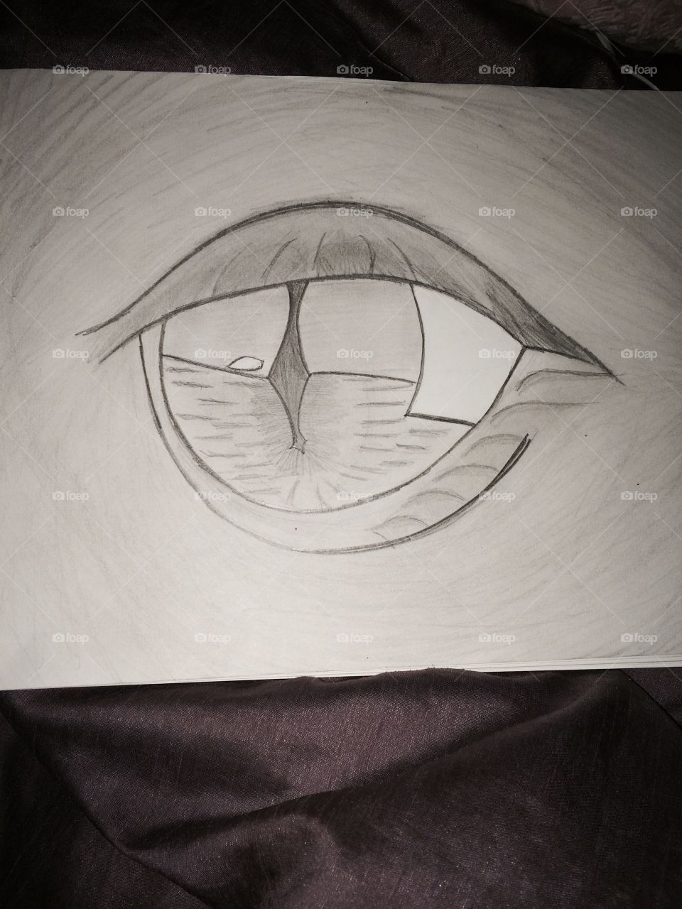A sketch of a dragon's eye! Had some trouble with it but it turned out pretty well