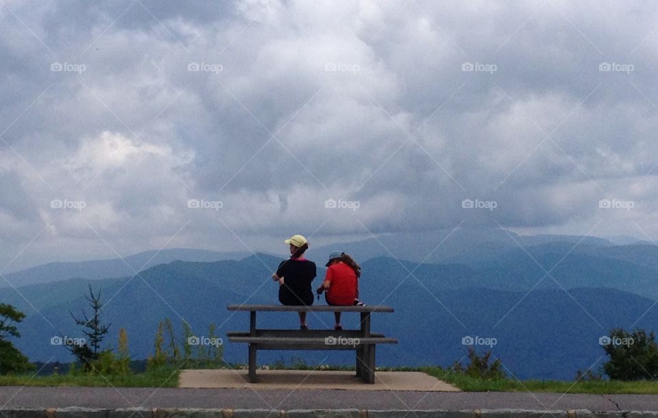 Kids entranced with nature. Waterrock Rock Overlook