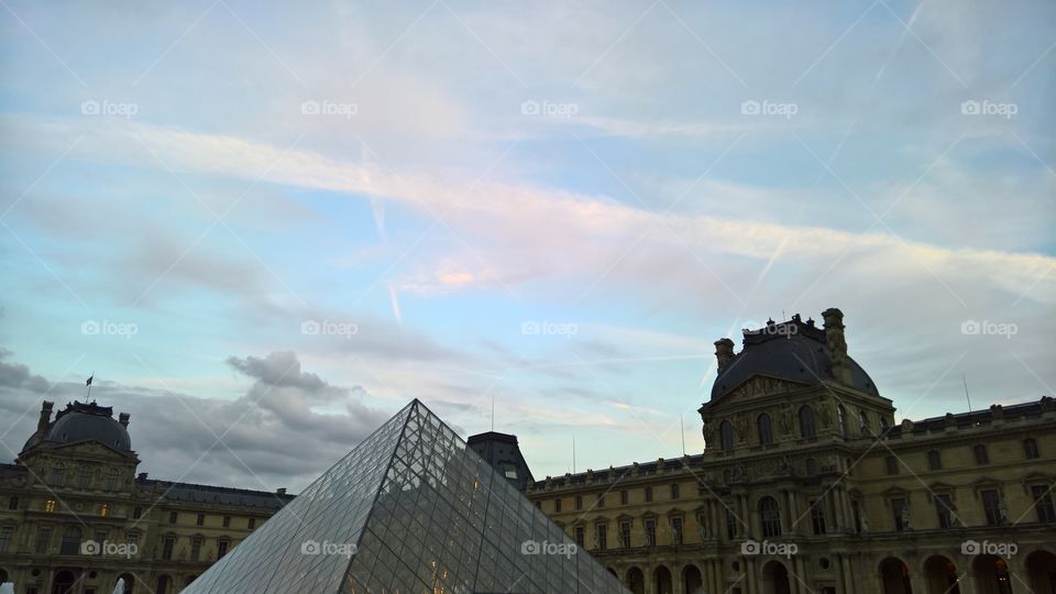 Louvre Museum - Sky - Paris
