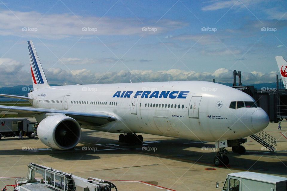 AIR FRANCE B777-200 KIX