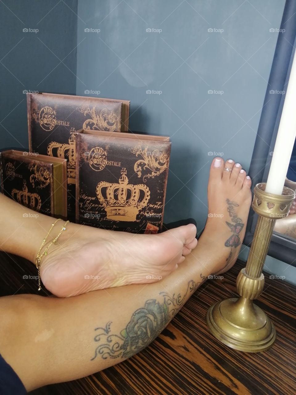 With my feet, I could take you to a paradise, from which you will not want to return. 🍀