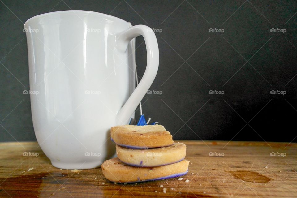 Tea and cookies 