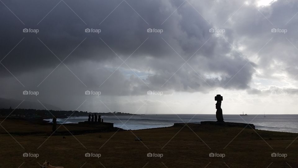 Statue waiting for the storm