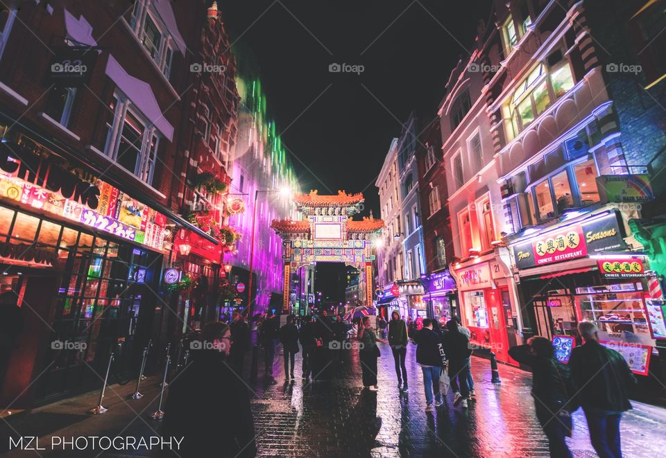 Autumn rain in Chinatown