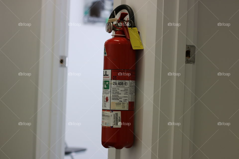 Fire extinguisher