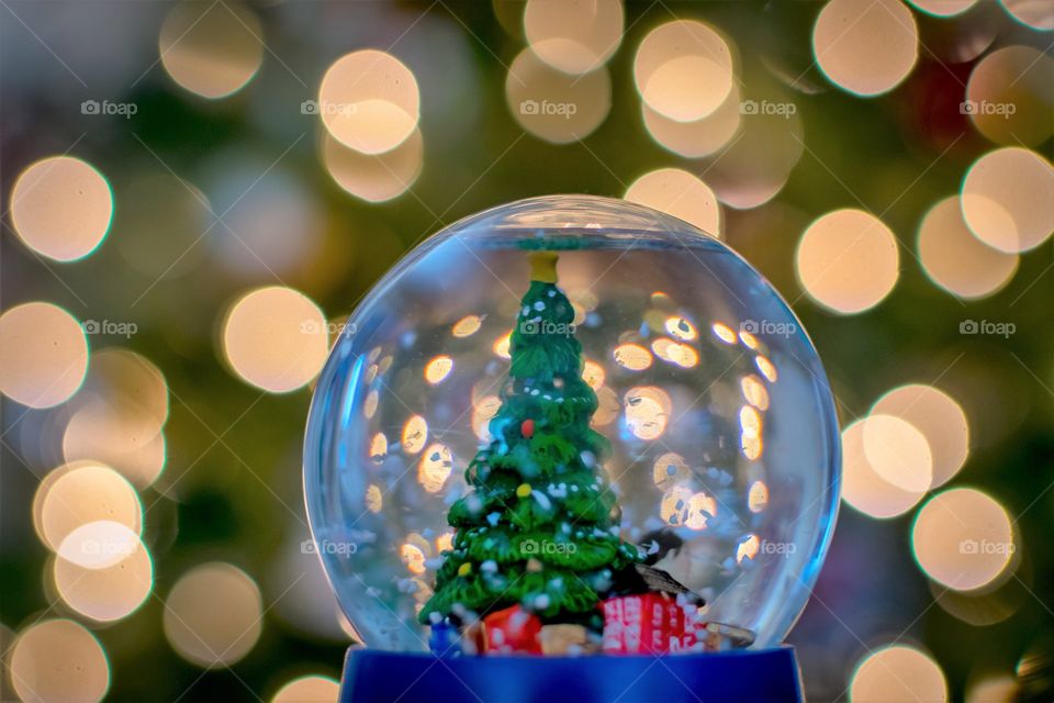 Globe and bokeh lights