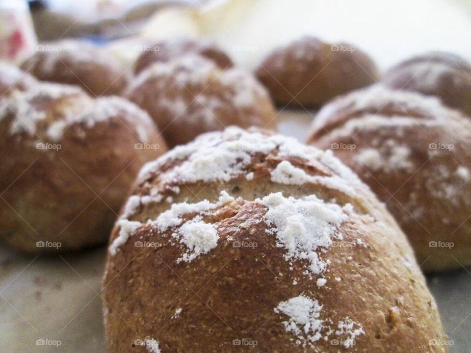 Wholegrain buns