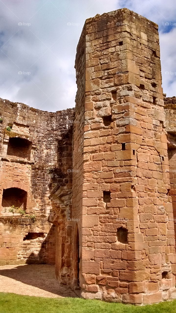 castle tower. stone tower at Kenilworth castle