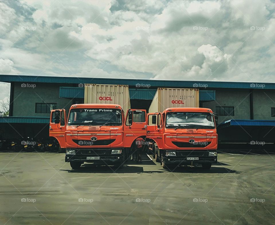 Long Vehicle in loading Bay