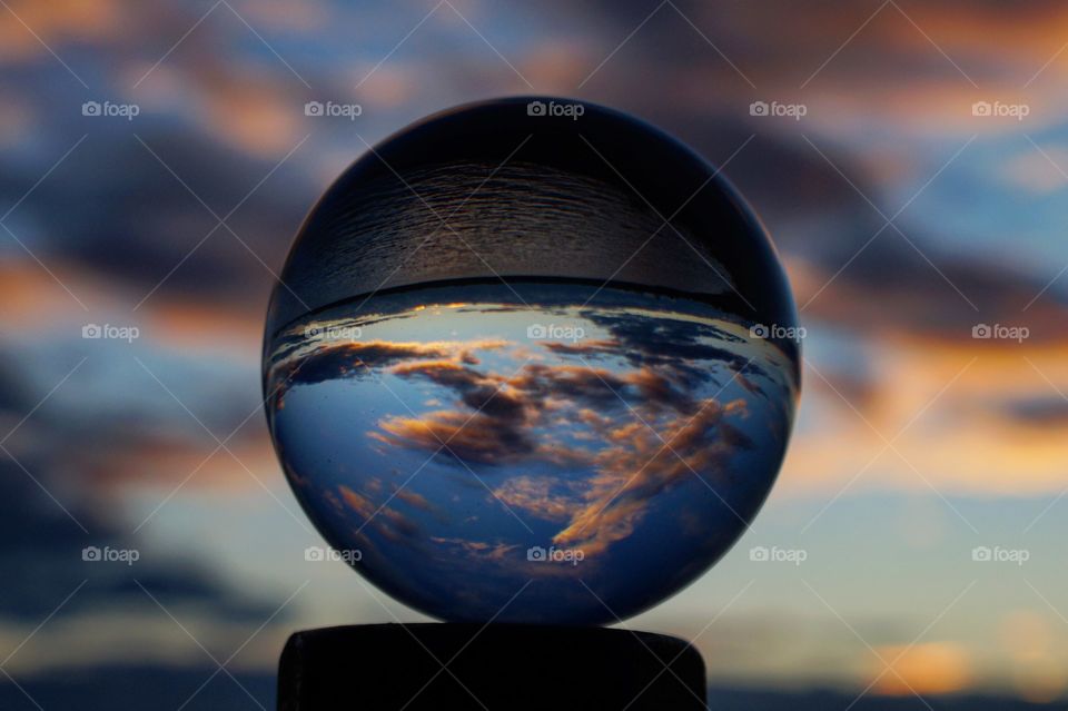 Lensball