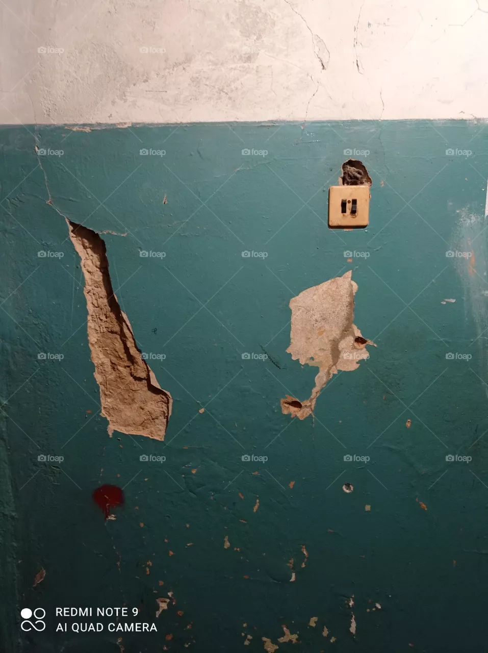 cracked wall