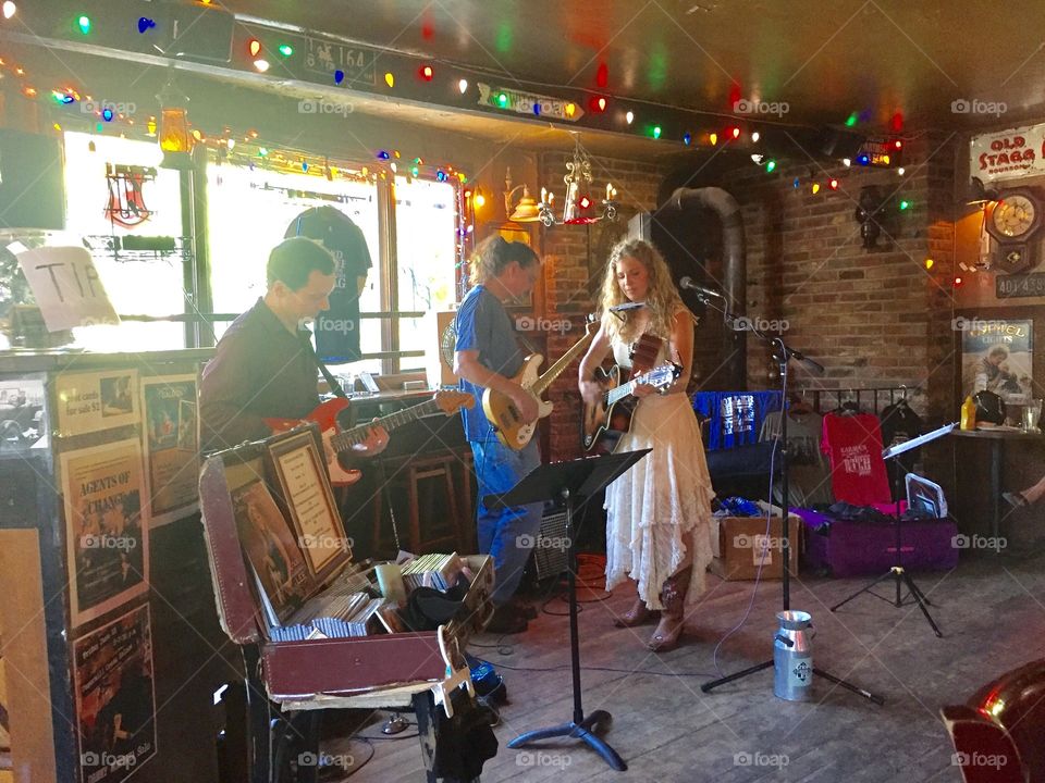 Papermill Creek Saloon afternoon music with Erica Sunshine Lee 6/18/17