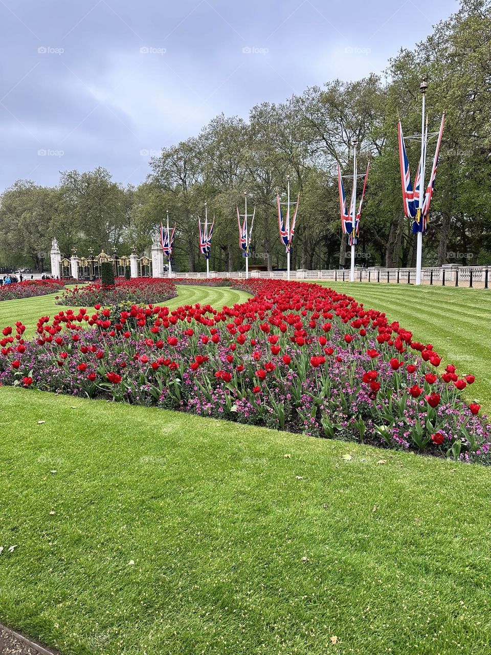 Buckingham Palace square 