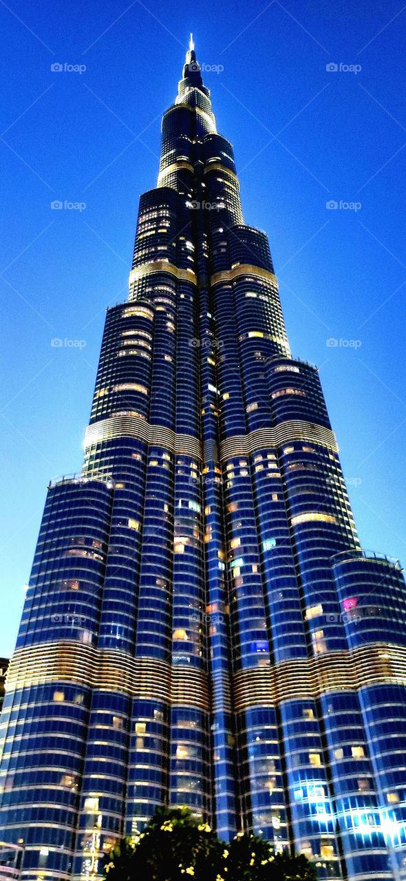 Lifes' best views are from the top.. see urself from Burj Khalifa. World tallest building.. amazing one in UAE .. it has its unique towrads other architecture ..