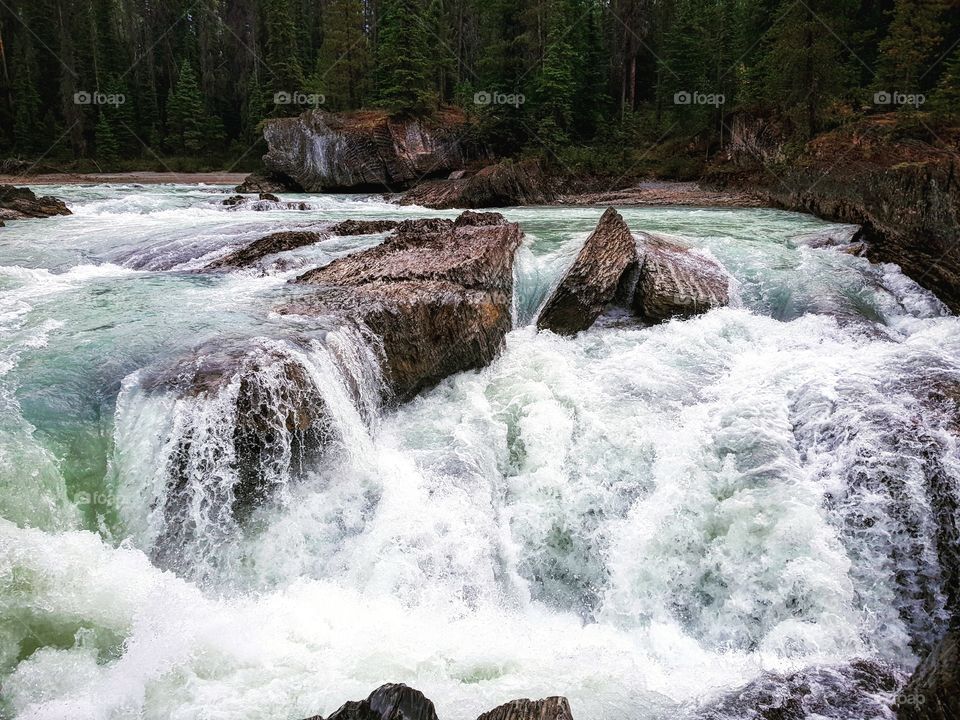 Natural bridge, Alberta