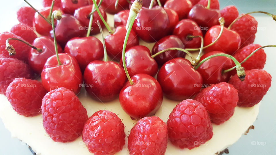 Colorful red berries - raspberry cherry cake 