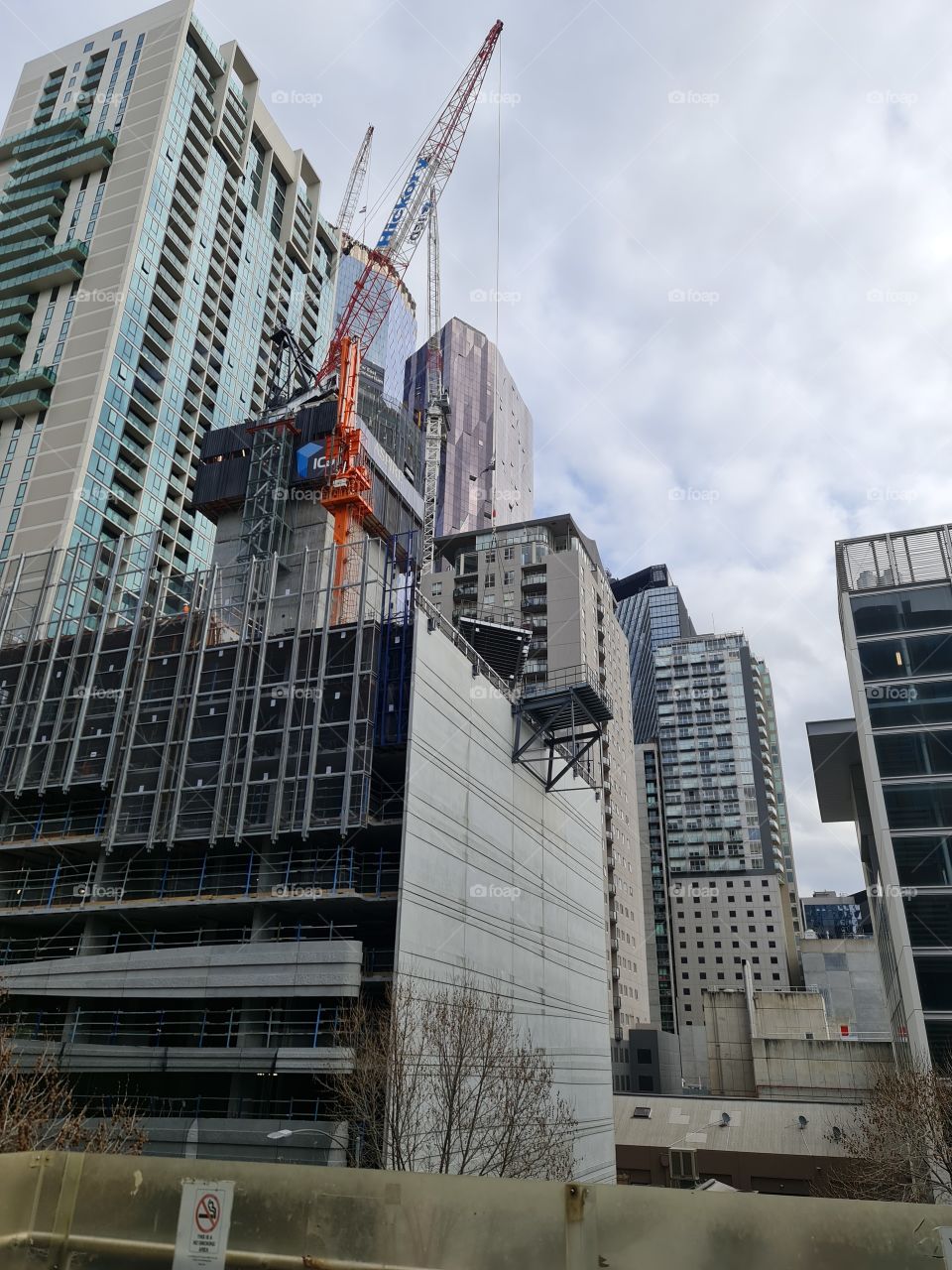 Aspire Skyscraper building upwards towards the sky in Melbourne CBD Australia 🇦🇺