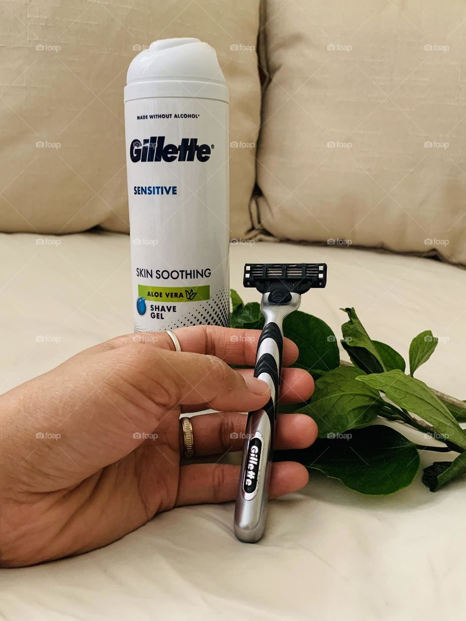 The best razor that I know that a man could get is the Gillette."~S.Gibson