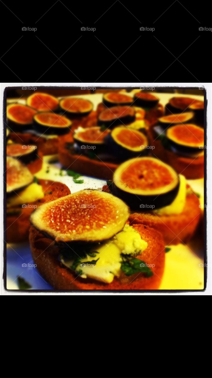 Figs and mint
