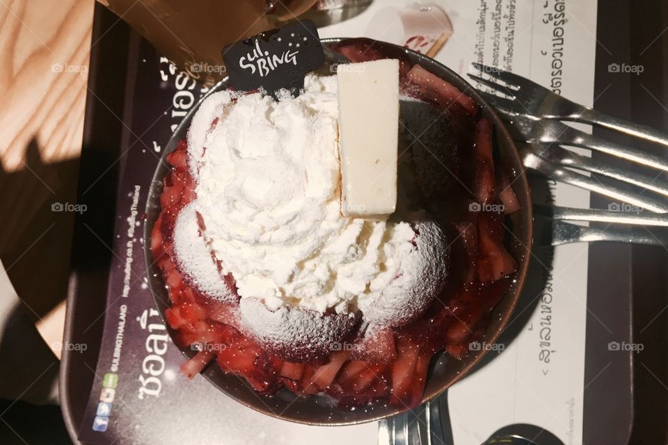 Bing su Strawberry Shaved Ice
