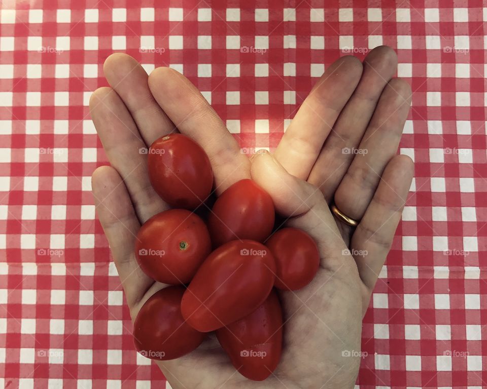 Hangul of cherry tomatoes
