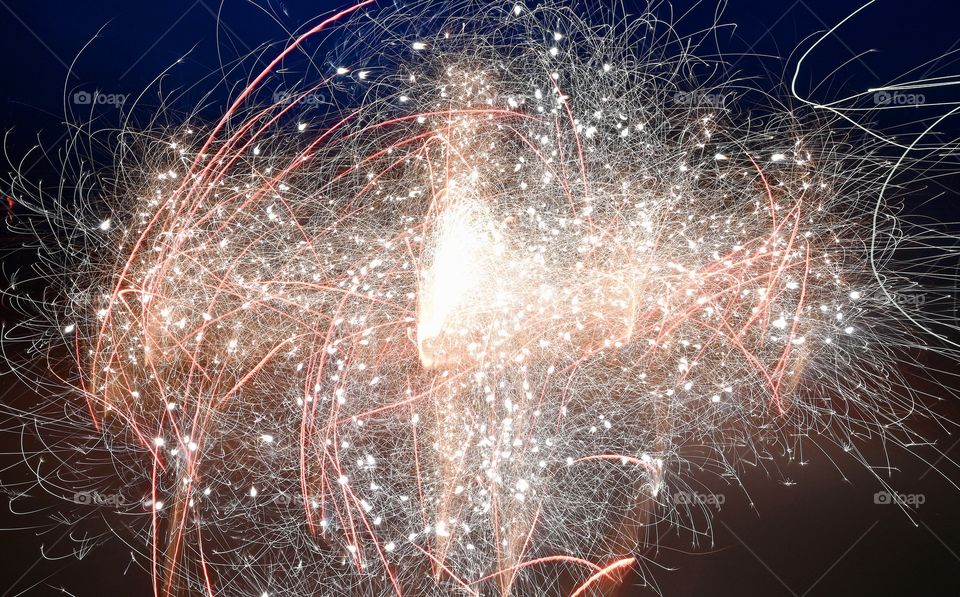 Fireworks long exposures setting 