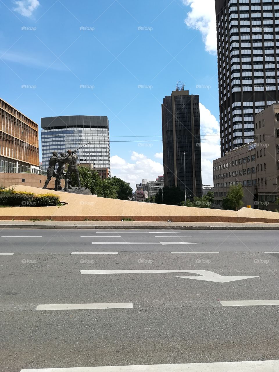 Johannesburg statue gun
