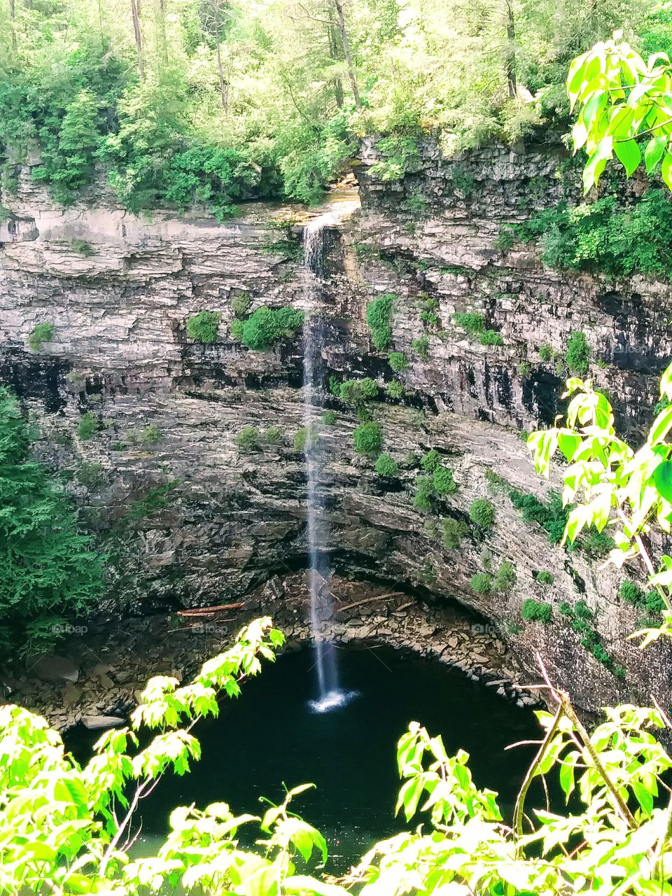 Rockhouse Falls in Tennessee