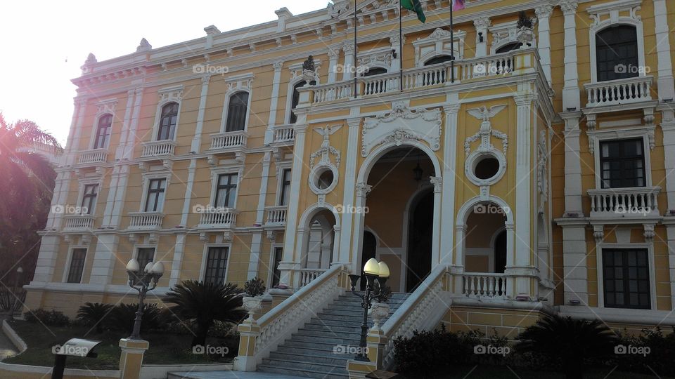 Palácio do Governo. prédio histórico do governo fotografado em um dia de evento governamental