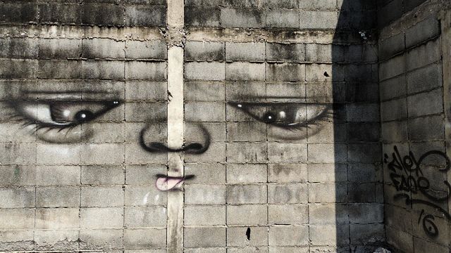 The naughty wall sticks out his tongue