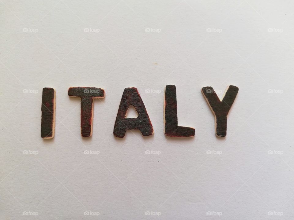 Written :"Italy"