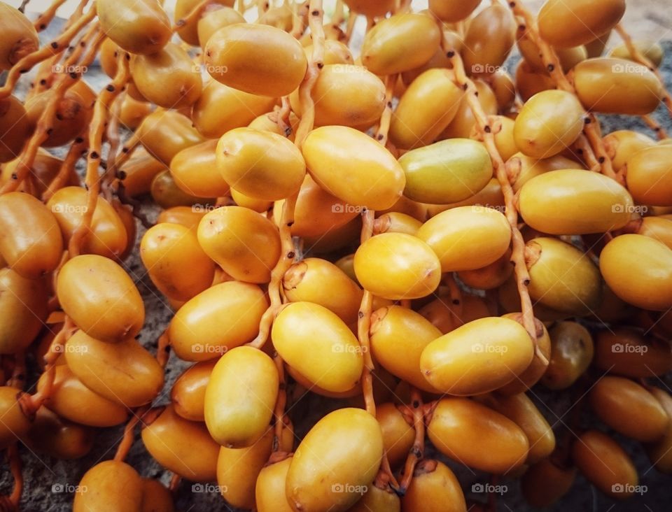 yellow colour stories