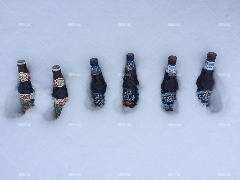 Beer cooling in the snow