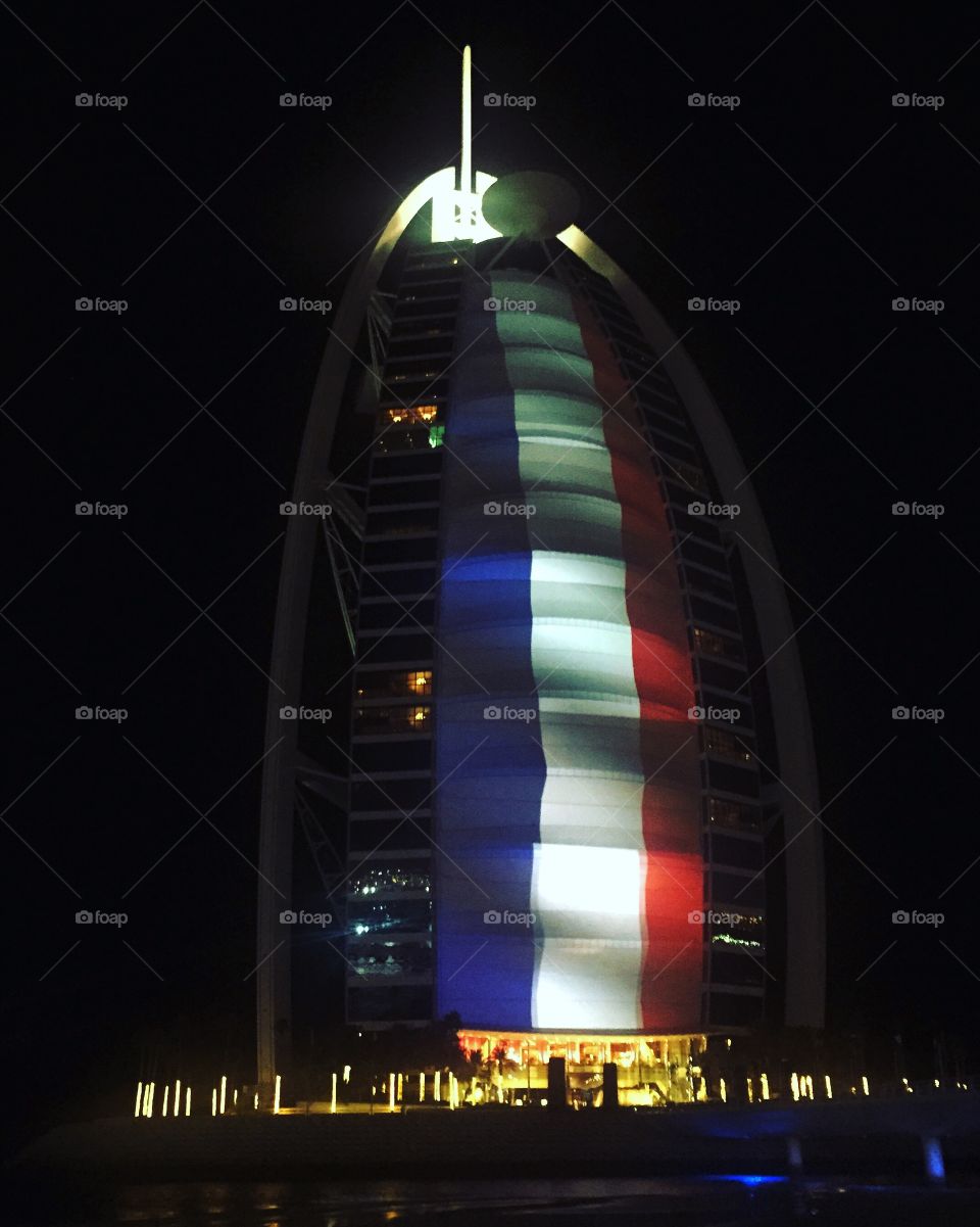 Burj Al Arab Dubai respect for Paris
