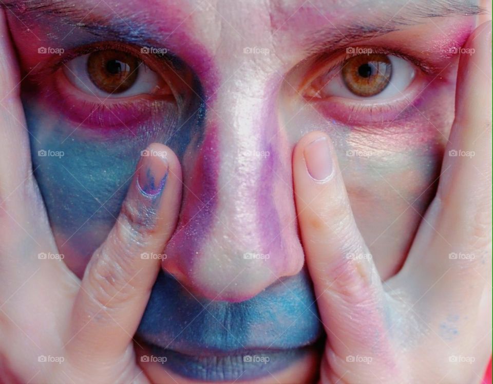 Colors#face#eyes#fingers#mounth