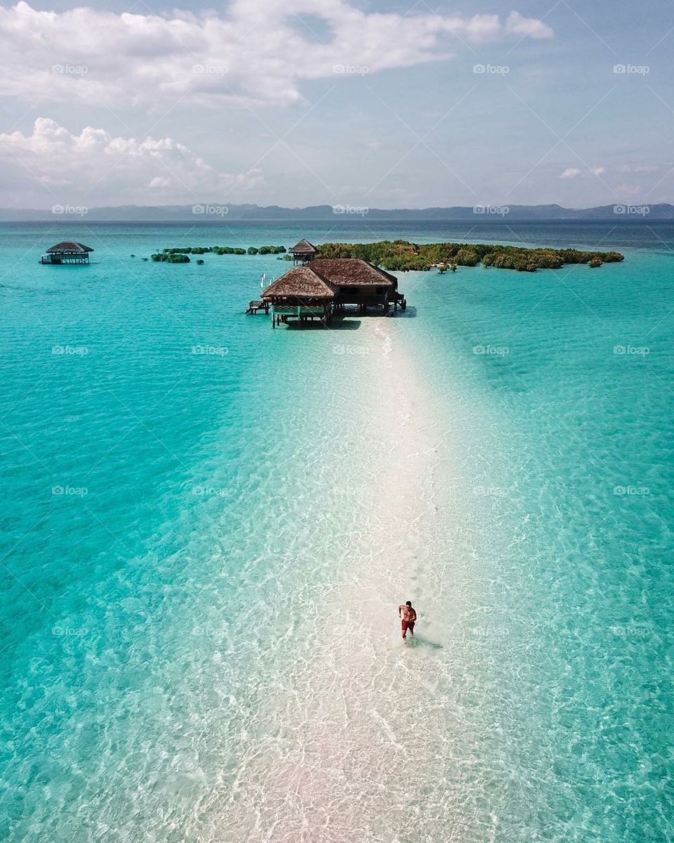Maldives? Definitely not. This is Masbate, Philippines! 

📍 Buntod Island, Masbate

@thomito12