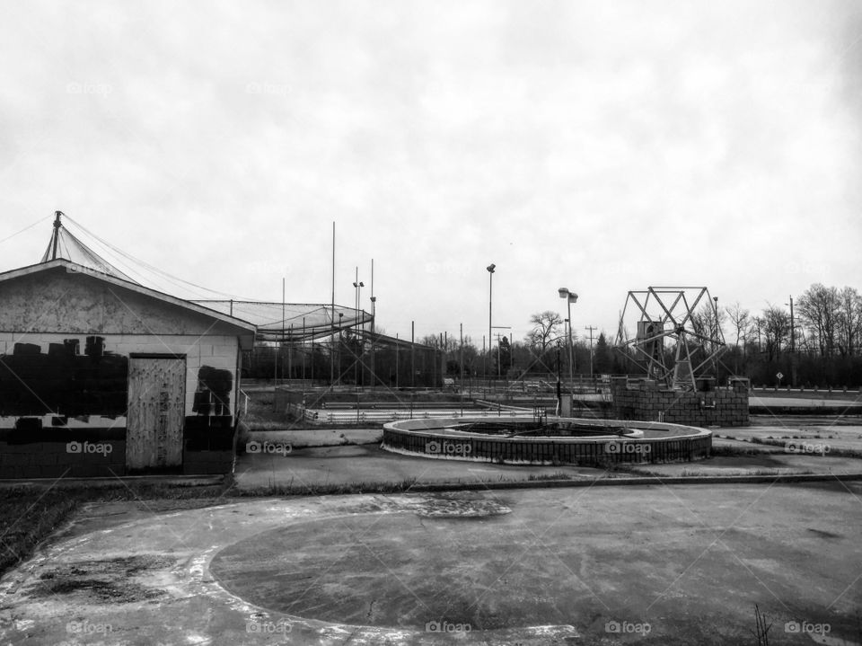 Abandon amusement park Ontario 