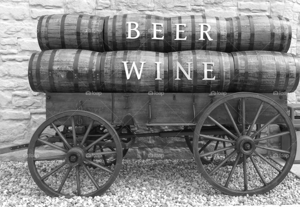 Bet and Wine , wagon outside store.